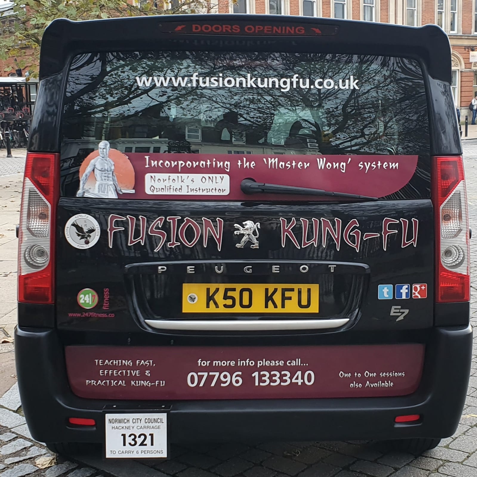 taxi advert for fusion kung fu